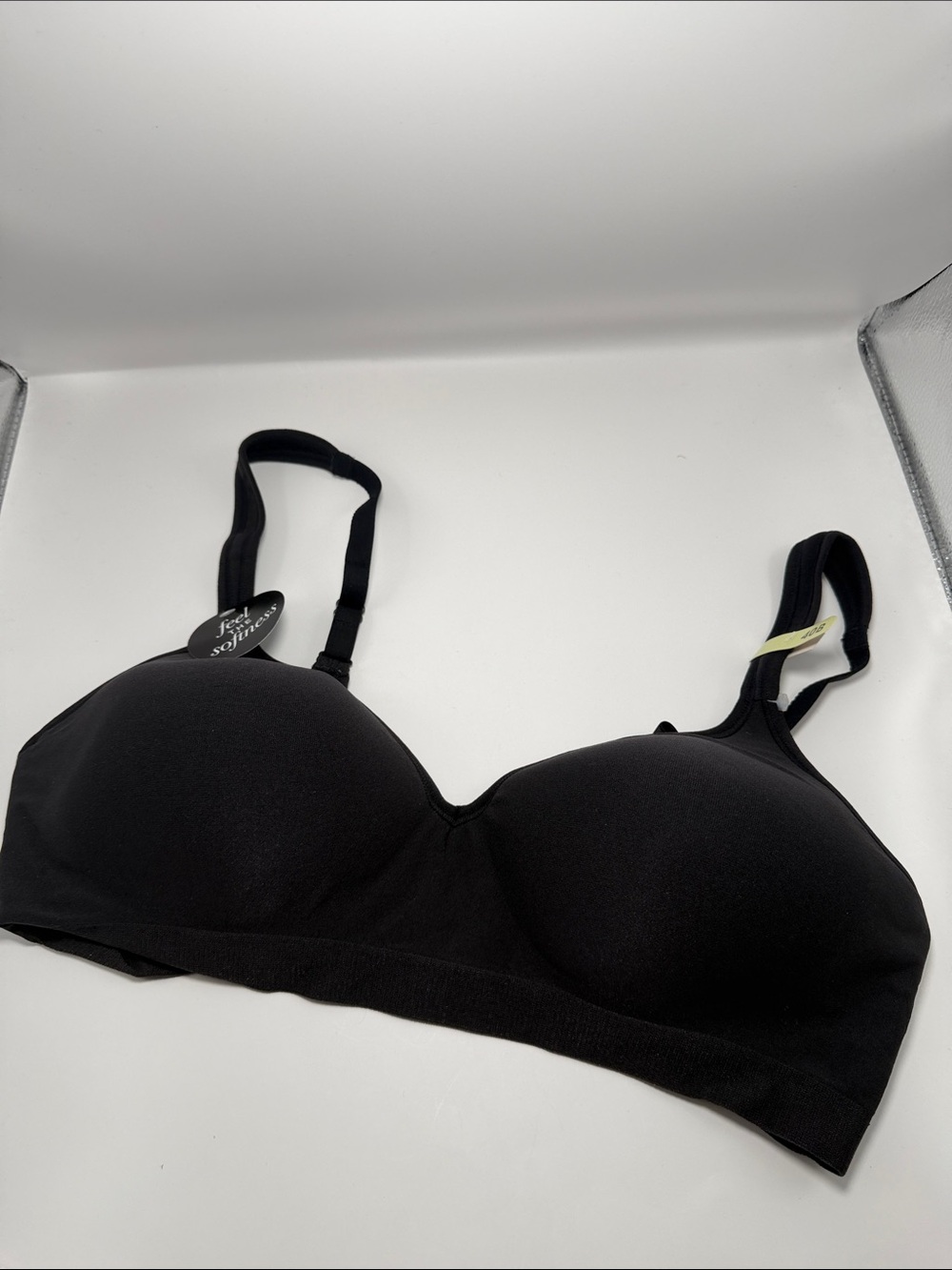 Bali Comfort Revolution Wireless Smoothing Bra Black 40B NWT